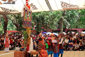 tibetan opera show shoton festival
